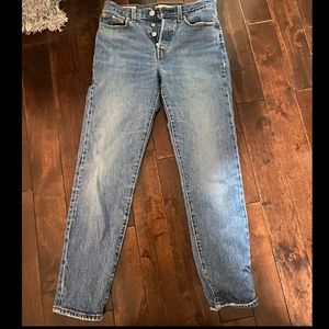 LEVI WEDGIE JEANS🤍